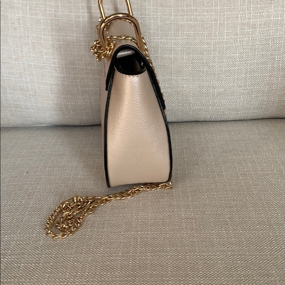 Purse - Picture 2 of 3